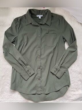 Kim Rogers Green Button-Down Shirt